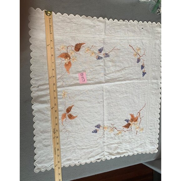 Vintage Embroidered Floral Linen Tablecloth Scalloped Edge 23"x23" - Picture 9 of 11